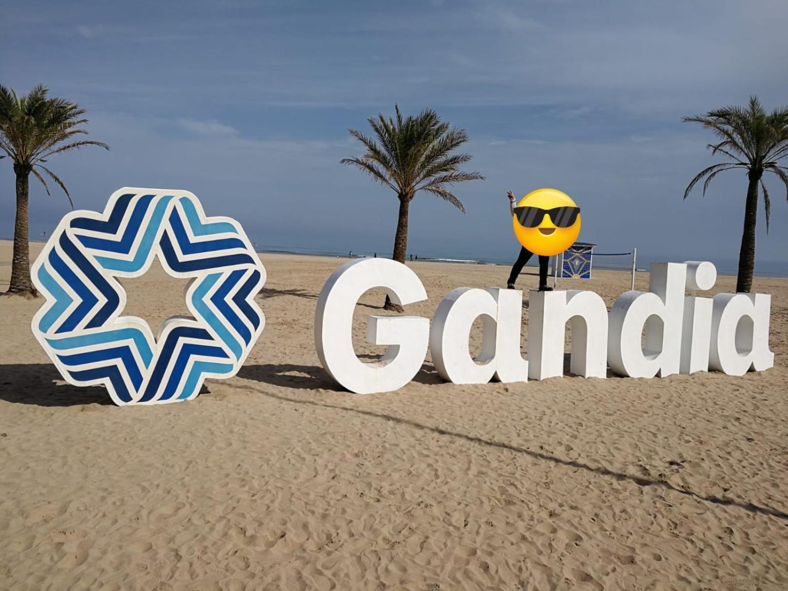 Mare De Deu, Vivienda Vacacional Para Familias Y Mayores De 25 Anos En El Grao De Gandia-Playa Playa de Gandia Bagian luar foto