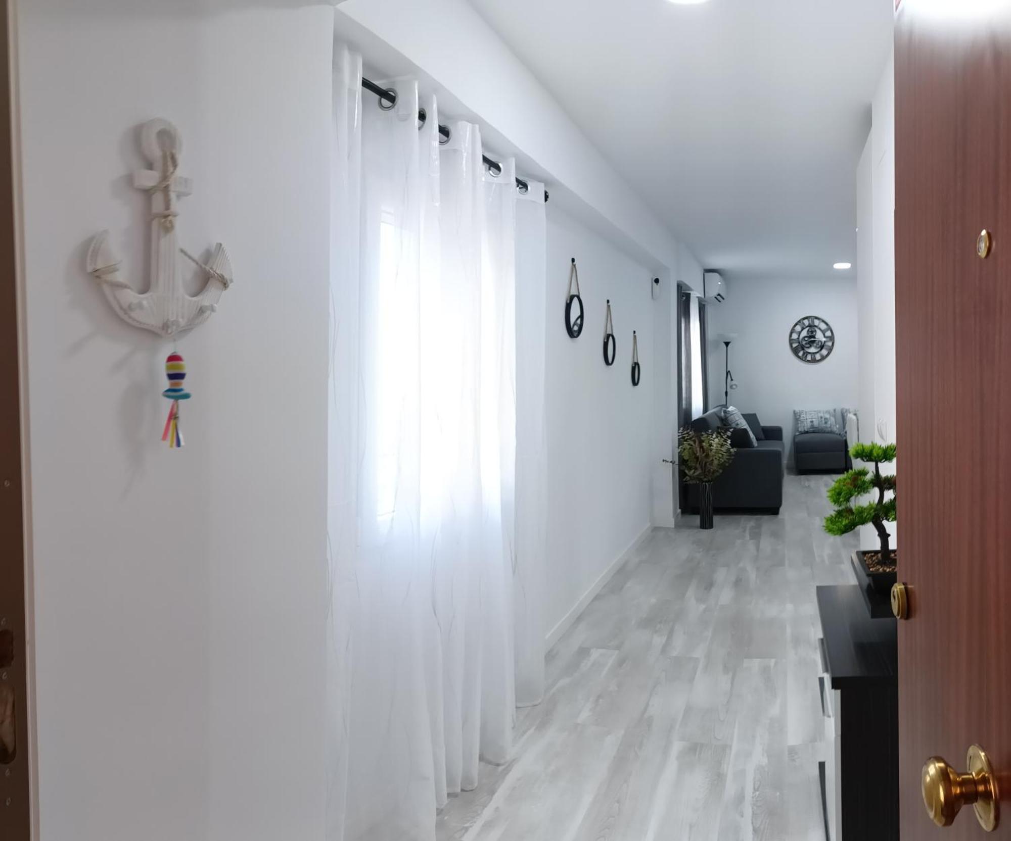 Mare De Deu, Vivienda Vacacional Para Familias Y Mayores De 25 Anos En El Grao De Gandia-Playa Playa de Gandia Bagian luar foto