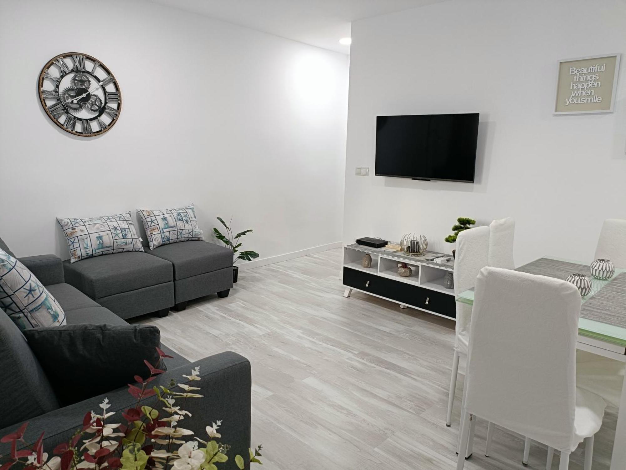 Mare De Deu, Vivienda Vacacional Para Familias Y Mayores De 25 Anos En El Grao De Gandia-Playa Playa de Gandia Bagian luar foto